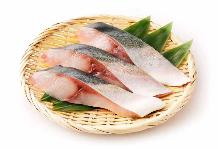 What Does Yellowtail Taste Like?